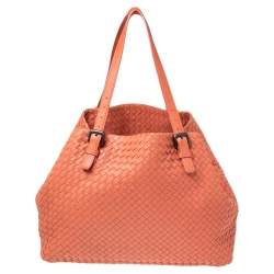 مملوكة مسبقًا Bottega Veneta Coral Pink Intrecciato Leather Large Cesta Tote