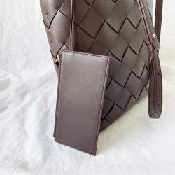 Pre Owned Bottega Veneta Burgundy Leather Maxi Cabat Tote Bag