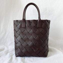 Pre Owned Bottega Veneta Burgundy Leather Maxi Cabat Tote Bag