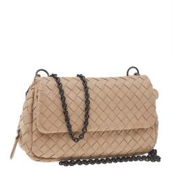 Pre Owned حقيبة كروس بوتيغا فينيتا جلد إنترشياتو بيج بقلاب وسلسلة