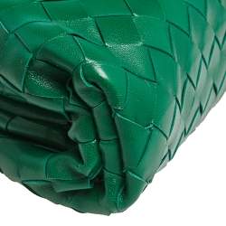 Pre Owned Bottega Veneta Green Intrecciato Leather  Mini The Pouch Shoulder Bag