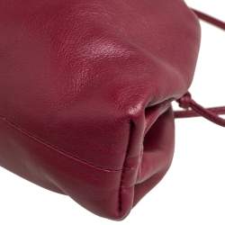 مملوكة مسبقًا حقيبة بوتيغا فينيتا بوش جلد أحمر داكن صغيرة