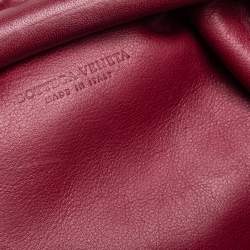 مملوكة مسبقًا حقيبة بوتيغا فينيتا بوش جلد أحمر داكن صغيرة