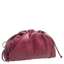 مملوكة مسبقًا حقيبة بوتيغا فينيتا بوش جلد أحمر داكن صغيرة