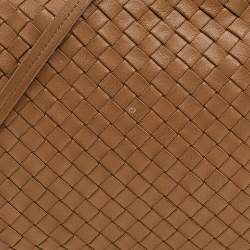 Pre Owned حقيبة كتف بوتيغا فينيتا جلد انترشياتو بني فاتح