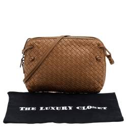 Pre Owned حقيبة كتف بوتيغا فينيتا جلد انترشياتو بني فاتح