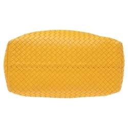 مملوكة مسبقًا Bottega Veneta Yellow Intrecciato Woven Leather Seamless Garda Tote