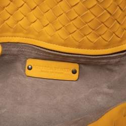 مملوكة مسبقًا Bottega Veneta Yellow Intrecciato Woven Leather Seamless Garda Tote
