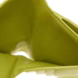 Pre Owned Bottega Veneta Lime Yellow Intrecciato Leather Compact Wallet