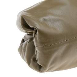 Pre Owned Bottega Veneta Olive Green Leather The Pouch Clutch