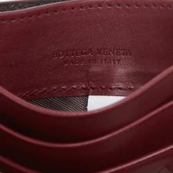 مملوكة مسبقًا محفظة بطاقات بوتيغا فينيتا جلد أنترشياتو عنابي