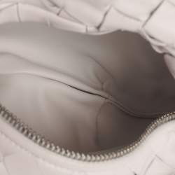 مملوكة مسبقًا Bottega Veneta White Intrecciato Leather Mini BV Jodie Bag