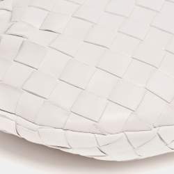 مملوكة مسبقًا Bottega Veneta White Intrecciato Leather Mini BV Jodie Bag