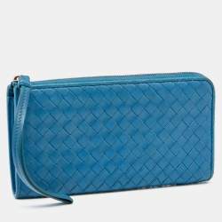 Pre Owned Bottega Veneta Blue Intrecciato Leather Zip Around Wristlet Wallet