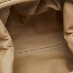 Pre Owned Bottega Veneta Beige Paper The Pouch Clutch