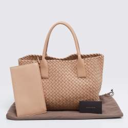 مملوكة مسبقًا حقيبة يد بوتيغا فينيتا كا بات جلد إنترشياتو بيج صغيرة