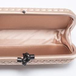Pre Owned Bottega Veneta Beige Intrecciato Satin Knot Clutch