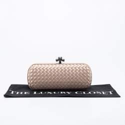 Pre Owned Bottega Veneta Beige Intrecciato Satin Knot Clutch