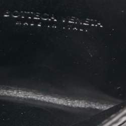 مملوكة مسبقًا Bottega Veneta Black Intrecciato Leather Wallet On Strap