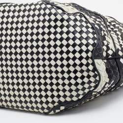 مملوكة مسبقًا Bottega Veneta Monochrome Intrecciato Leather Basket Tote