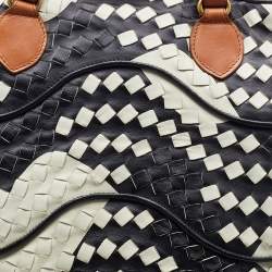 مملوكة مسبقًا Bottega Veneta Monochrome Intrecciato Leather Basket Tote