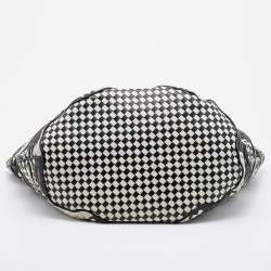 مملوكة مسبقًا Bottega Veneta Monochrome Intrecciato Leather Basket Tote