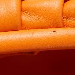 مملوكة مسبقًا Bottega Veneta Orange Leather The Pouch Clutch