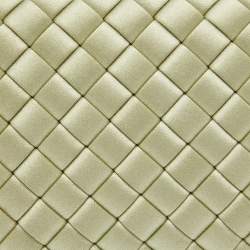 مملوكة مسبقًا Bottega Veneta Light Green Intrecciato Satin Knot Clutch