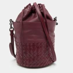 Pre Owned Bottega Veneta Burgundy Intrecciato Leather Bucket Bag