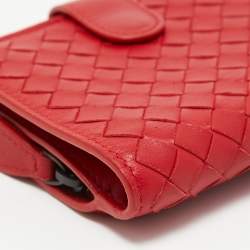 مملوكة مسبقًا Bottega Veneta Red Intrecciato Leather French Compact Wallet