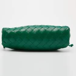 مملوكة مسبقًا Bottega Veneta Green Leather Mini The Pouch Bag