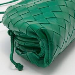 مملوكة مسبقًا Bottega Veneta Green Leather Mini The Pouch Bag