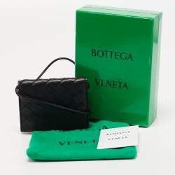 مملوكة مسبقًا Bottega Veneta Black Intrecciato Leather Wallet On Strap