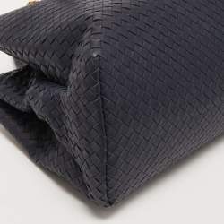 مملوكة مسبقًا Bottega Veneta Navy Blue Intrecciato Leather Medium Roma Tote