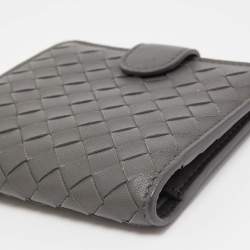 مملوكة مسبقًا Bottega Veneta Grey Intrecciato Leather Bifold Wallet