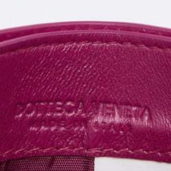 مملوكة مسبقًا Bottega Veneta Fuchsia Intrecciato Leather Card Holder