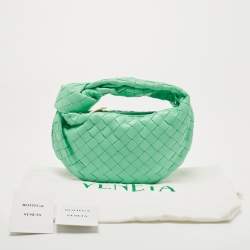 Pre Owned حقيبة بوتيغا فينيتا مين ي بي في جودي جلد أزرق