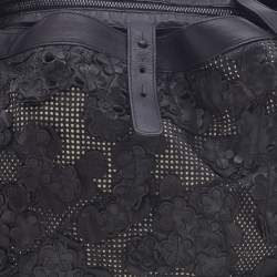 Pre Owned Bottega Veneta Black Lasercut Leather Floral Applique Hobo