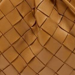 Pre Owned Bottega Veneta Beige Intrecciato Leather Mini The Pouch Bag