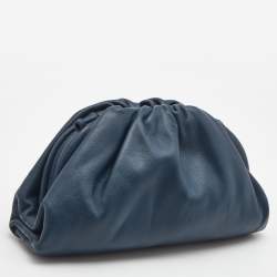 مملوكة مسبقًا Bottega Veneta Dark Blue Leather Mini The Pouch Bag