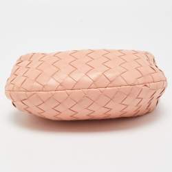 مملوكة مسبقًا Bottega Veneta Peach Intrecciato Leather Mini Jodie Hobo