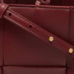 Pre Owned Bottega Veneta Burgundy Intrecciato Leather Arco Tote