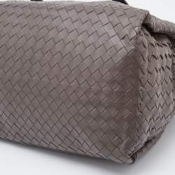 مملوكة مسبقًا Bottega Veneta Grey Intrecciato Leather Boston Zip Bag