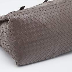 مملوكة مسبقًا Bottega Veneta Grey Intrecciato Leather Boston Zip Bag