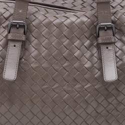 مملوكة مسبقًا Bottega Veneta Grey Intrecciato Leather Boston Zip Bag