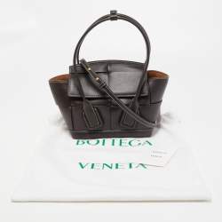 مملوكة مسبقًا Bottega Veneta Dark Brown Intrecciato Leather Arco Tote
