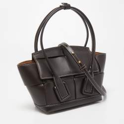 مملوكة مسبقًا Bottega Veneta Dark Brown Intrecciato Leather Arco Tote