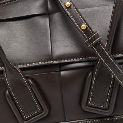 مملوكة مسبقًا Bottega Veneta Dark Brown Intrecciato Leather Arco Tote