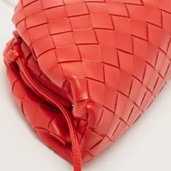 Pre Owned Bottega Veneta Red Intrecciato Leather Mini The Pouch Bag