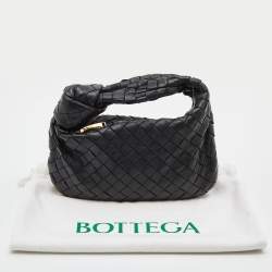 مملوكة مسبقًا Bottega Veneta Black Intrecciato Leather Mini Jodie Hobo